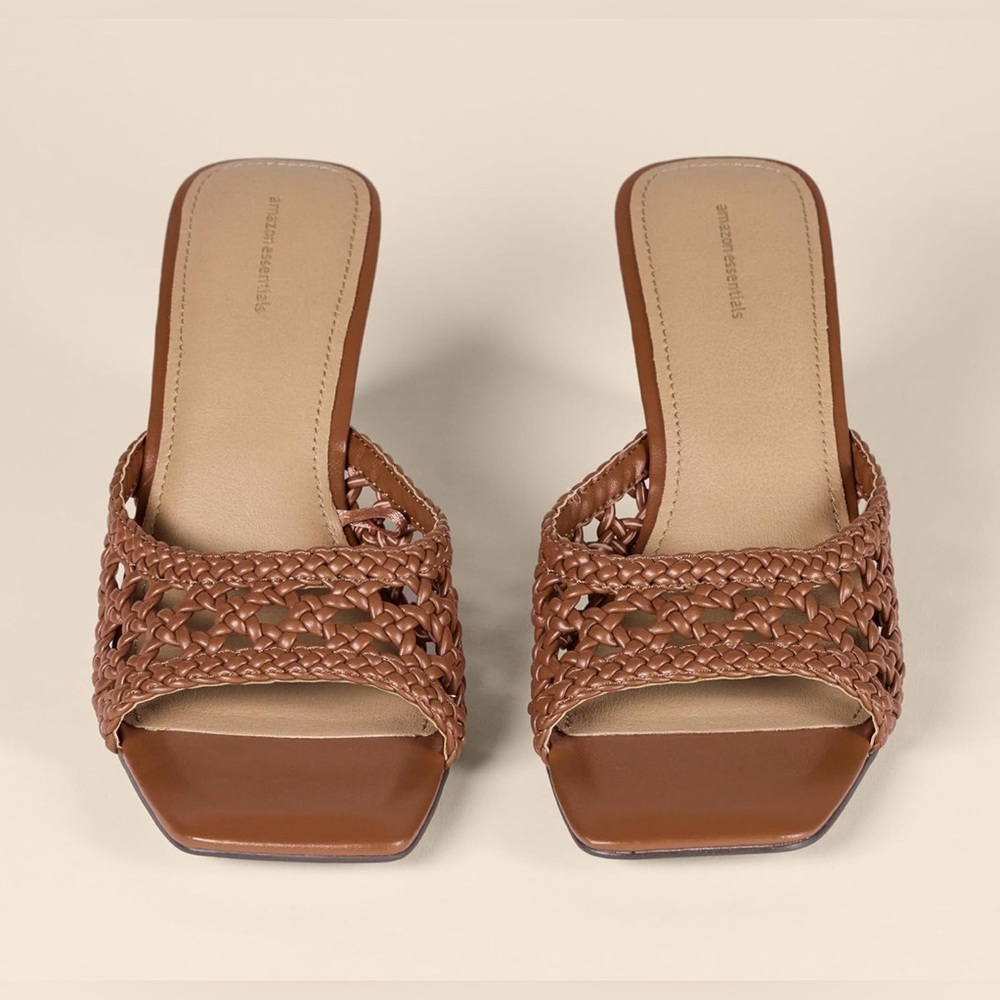 Amazon Essentials Tan Woven Mules